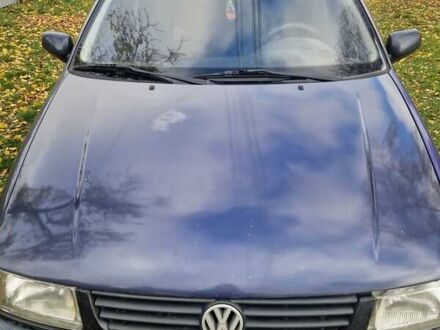 Синий Фольксваген Поло, объемом двигателя 1 л и пробегом 289 тыс. км за 1500 $, фото 1 на Automoto.ua