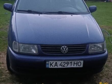 Синий Фольксваген Поло, объемом двигателя 1 л и пробегом 183 тыс. км за 2000 $, фото 1 на Automoto.ua