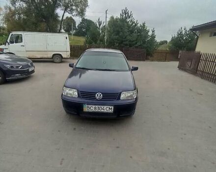 Синий Фольксваген Поло, объемом двигателя 1 л и пробегом 285 тыс. км за 2200 $, фото 1 на Automoto.ua