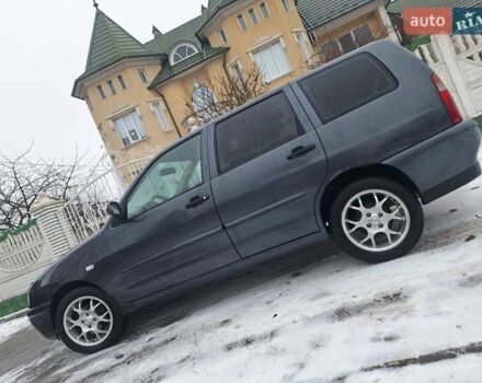 Синий Фольксваген Поло, объемом двигателя 1.4 л и пробегом 249 тыс. км за 2000 $, фото 1 на Automoto.ua