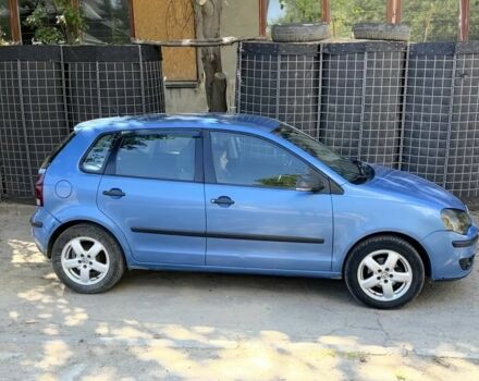 Синий Фольксваген Поло, объемом двигателя 1.4 л и пробегом 290 тыс. км за 2300 $, фото 1 на Automoto.ua