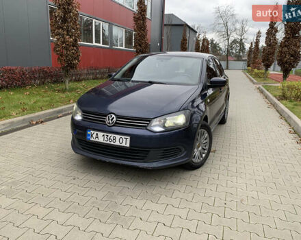 Синий Фольксваген Поло, объемом двигателя 1.6 л и пробегом 295 тыс. км за 5900 $, фото 1 на Automoto.ua