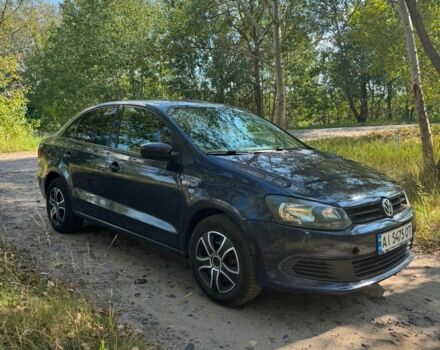 Синий Фольксваген Поло, объемом двигателя 1.6 л и пробегом 300 тыс. км за 5912 $, фото 1 на Automoto.ua