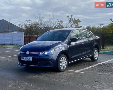 Синий Фольксваген Поло, объемом двигателя 1.6 л и пробегом 292 тыс. км за 5500 $, фото 1 на Automoto.ua