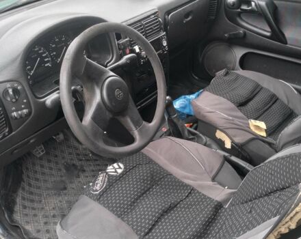 Зелений Фольксваген Поло, об'ємом двигуна 1.4 л та пробігом 260 тис. км за 800 $, фото 3 на Automoto.ua