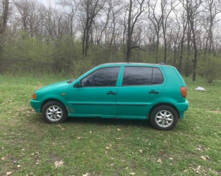 Зеленый Фольксваген Поло, объемом двигателя 1.3 л и пробегом 270 тыс. км за 2300 $, фото 1 на Automoto.ua