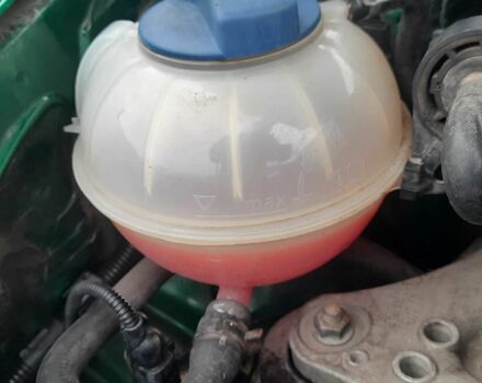 Зеленый Фольксваген Поло, объемом двигателя 1.4 л и пробегом 201 тыс. км за 4250 $, фото 12 на Automoto.ua