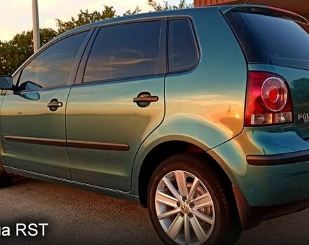 Зеленый Фольксваген Поло, объемом двигателя 1.4 л и пробегом 125 тыс. км за 6000 $, фото 4 на Automoto.ua