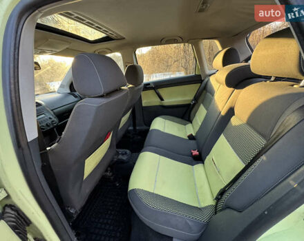 Зеленый Фольксваген Поло, объемом двигателя 1.4 л и пробегом 265 тыс. км за 4900 $, фото 13 на Automoto.ua