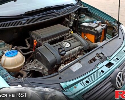 Зеленый Фольксваген Поло, объемом двигателя 1.4 л и пробегом 125 тыс. км за 6000 $, фото 12 на Automoto.ua