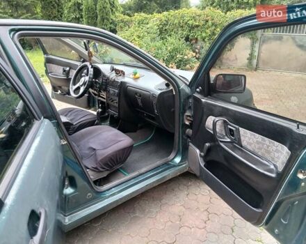 Зелений Фольксваген Поло, об'ємом двигуна 1.6 л та пробігом 66 тис. км за 1700 $, фото 1 на Automoto.ua