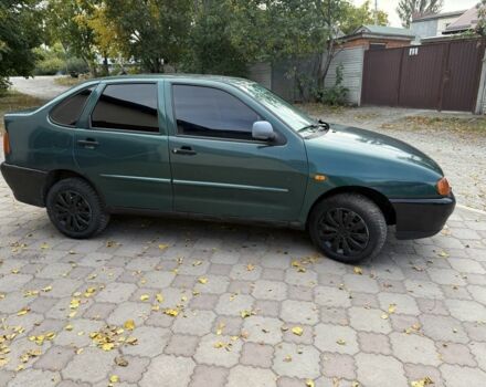 Зеленый Фольксваген Поло, объемом двигателя 1.4 л и пробегом 555 тыс. км за 1375 $, фото 3 на Automoto.ua