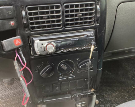 Зелений Фольксваген Поло, об'ємом двигуна 1.39 л та пробігом 330 тис. км за 1700 $, фото 10 на Automoto.ua