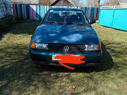 Зелений Фольксваген Поло, об'ємом двигуна 1.4 л та пробігом 288 тис. км за 1700 $, фото 1 на Automoto.ua