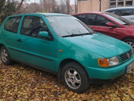 Зеленый Фольксваген Поло, объемом двигателя 1.6 л и пробегом 210 тыс. км за 1300 $, фото 1 на Automoto.ua