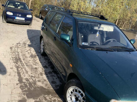 Зелений Фольксваген Поло, об'ємом двигуна 1.39 л та пробігом 234 тис. км за 1350 $, фото 1 на Automoto.ua