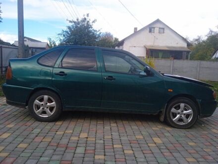 Фольксваген Поло 1998 в Жашкове на Automoto.ua Зеленый Фольксваген Поло, объемом двигателя 0 л и пробегом 290 тыс. км за 800 $, фото 1 на Automoto.ua