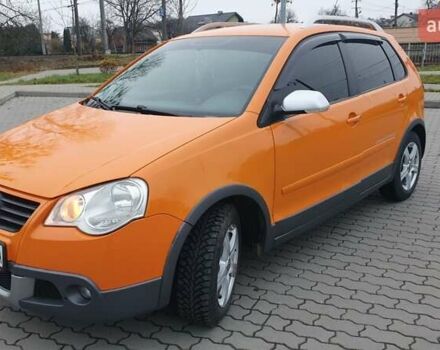 Помаранчевий Фольксваген Поло, об'ємом двигуна 1.2 л та пробігом 186 тис. км за 5000 $, фото 2 на Automoto.ua