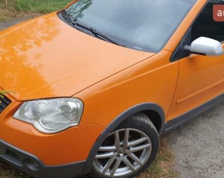 Помаранчевий Фольксваген Поло, об'ємом двигуна 1.2 л та пробігом 186 тис. км за 5000 $, фото 1 на Automoto.ua