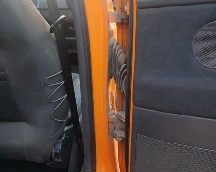 Помаранчевий Фольксваген Поло, об'ємом двигуна 1.39 л та пробігом 196 тис. км за 6700 $, фото 24 на Automoto.ua