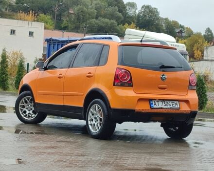 Оранжевый Фольксваген Поло, объемом двигателя 0 л и пробегом 130 тыс. км за 4750 $, фото 3 на Automoto.ua