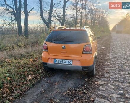 Помаранчевий Фольксваген Поло, об'ємом двигуна 1.39 л та пробігом 196 тис. км за 6700 $, фото 7 на Automoto.ua