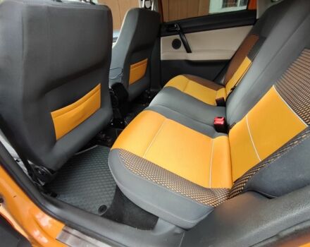 Оранжевый Фольксваген Поло, объемом двигателя 0 л и пробегом 130 тыс. км за 4750 $, фото 6 на Automoto.ua