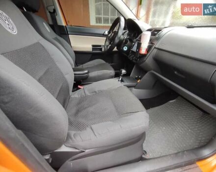 Оранжевый Фольксваген Поло, объемом двигателя 1.4 л и пробегом 230 тыс. км за 4850 $, фото 17 на Automoto.ua