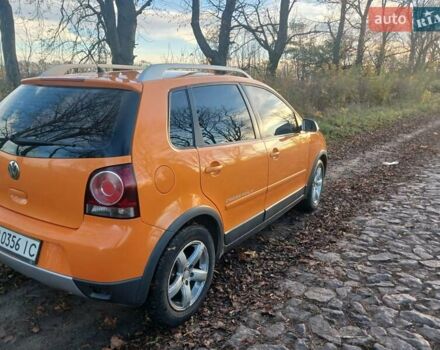 Помаранчевий Фольксваген Поло, об'ємом двигуна 1.39 л та пробігом 196 тис. км за 6700 $, фото 4 на Automoto.ua