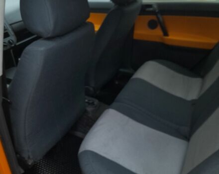 Помаранчевий Фольксваген Поло, об'ємом двигуна 1.4 л та пробігом 160 тис. км за 5200 $, фото 5 на Automoto.ua