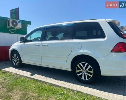 Білий Фольксваген Рутан, об'ємом двигуна 3.61 л та пробігом 389 тис. км за 10600 $, фото 1 на Automoto.ua