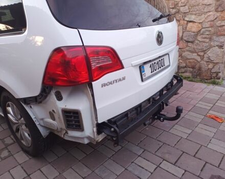 Фольксваген Рутан 2013 в Киеве на Automoto.ua Белый Фольксваген Рутан, объемом двигателя 3.6 л и пробегом 290 тыс. км за 11700 $, фото 6 на Automoto.ua