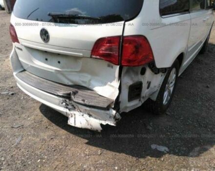 Фольксваген Рутан 2013 в Львове на Automoto.ua Белый Фольксваген Рутан, объемом двигателя 3.6 л и пробегом 183 тыс. км за 7000 $, фото 4 на Automoto.ua