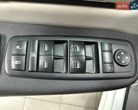 Белый Фольксваген Рутан, объемом двигателя 3.61 л и пробегом 200 тыс. км за 13990 $, фото 16 на Automoto.ua