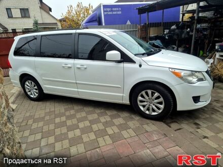 Белый Фольксваген Рутан, объемом двигателя 3.6 л и пробегом 280 тыс. км за 11500 $, фото 1 на Automoto.ua