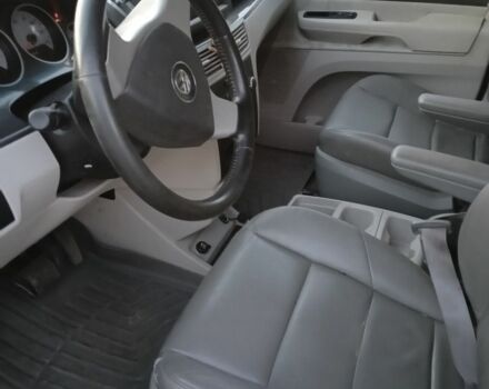 Фольксваген Рутан 2010 в Черкассах на Automoto.ua Черный Фольксваген Рутан, объемом двигателя 3.8 л и пробегом 210 тыс. км за 1500 $, фото 5 на Automoto.ua