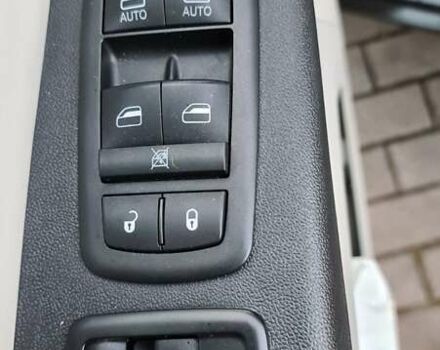 Черный Фольксваген Рутан, объемом двигателя 3.6 л и пробегом 150 тыс. км за 11390 $, фото 2 на Automoto.ua