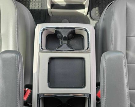 Фольксваген Рутан 2013 у Києві на Automoto.ua Чорний Фольксваген Рутан, об'ємом двигуна 3.6 л та пробігом 170 тис. км за 14800 $, фото 20 на Automoto.ua