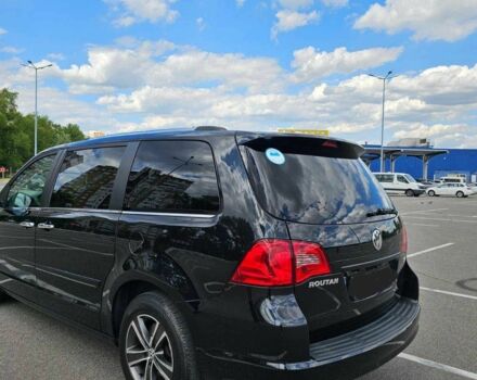 Фольксваген Рутан 2013 у Києві на Automoto.ua Чорний Фольксваген Рутан, об'ємом двигуна 3.6 л та пробігом 170 тис. км за 14800 $, фото 5 на Automoto.ua