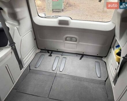 Сірий Фольксваген Рутан, об'ємом двигуна 3.6 л та пробігом 294 тис. км за 11990 $, фото 19 на Automoto.ua