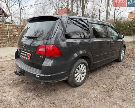 Сірий Фольксваген Рутан, об'ємом двигуна 3.6 л та пробігом 294 тис. км за 11990 $, фото 5 на Automoto.ua