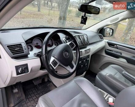 Сірий Фольксваген Рутан, об'ємом двигуна 3.6 л та пробігом 294 тис. км за 11990 $, фото 13 на Automoto.ua