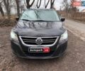 Сірий Фольксваген Рутан, об'ємом двигуна 3.6 л та пробігом 294 тис. км за 10490 $, фото 1 на Automoto.ua
