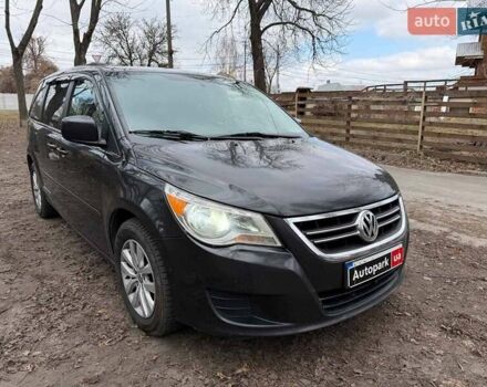 Сірий Фольксваген Рутан, об'ємом двигуна 3.6 л та пробігом 294 тис. км за 11990 $, фото 2 на Automoto.ua