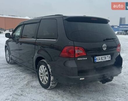 Серый Фольксваген Рутан, объемом двигателя 3.6 л и пробегом 292 тыс. км за 13000 $, фото 2 на Automoto.ua