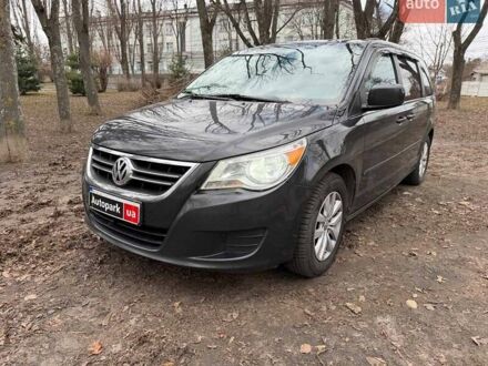 Сірий Фольксваген Рутан, об'ємом двигуна 3.6 л та пробігом 294 тис. км за 11990 $, фото 1 на Automoto.ua