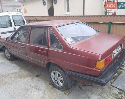 Красный Фольксваген Сантана, объемом двигателя 1.8 л и пробегом 320 тыс. км за 650 $, фото 2 на Automoto.ua