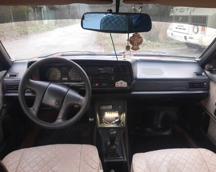 Красный Фольксваген Сантана, объемом двигателя 0 л и пробегом 260 тыс. км за 1100 $, фото 9 на Automoto.ua