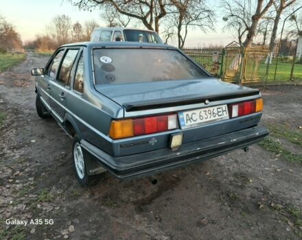 Синий Фольксваген Сантана, объемом двигателя 1.8 л и пробегом 300 тыс. км за 1000 $, фото 3 на Automoto.ua