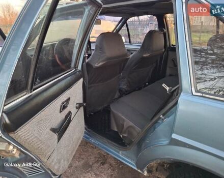 Зеленый Фольксваген Сантана, объемом двигателя 1.76 л и пробегом 300 тыс. км за 1000 $, фото 21 на Automoto.ua